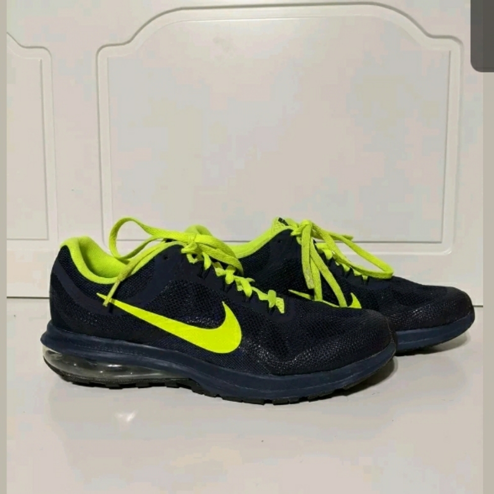 Nike Air Shoes Size 7Y